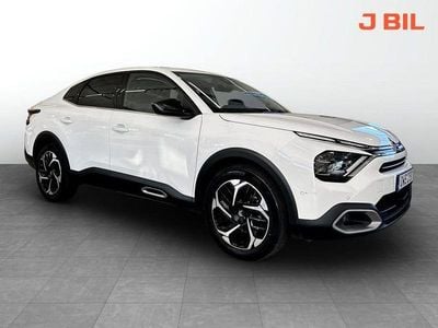 Vit Begagnad 2023 Citroën C4 X Shine SUV | 214 900 kr (Marknadspris)