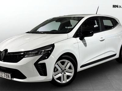Vit Begagnad 2024 Renault Clio V Evolution | 184 900 kr (Bra pris)