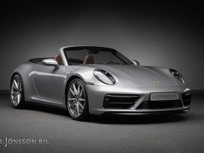 Begagnad Porsche 911 Carrera 4 GTS 480 HK (353 kW) 2024 Gt silver metallic Cab