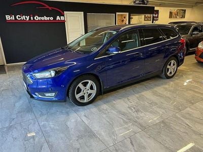 Begagnad Ford Focus Titanium 101 HK (74 kW) 2014 Blå Kombi