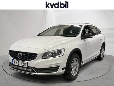 Vit Begagnad 2018 Volvo V60 CC Kombi | 129 000 kr (Superpris)