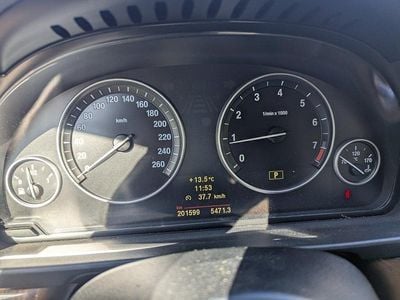 BMW 523
