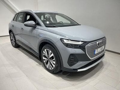 Kiselgrå Begagnad 2022 Audi Q4 e-tron SUV | 349 000 kr (Marknadspris)