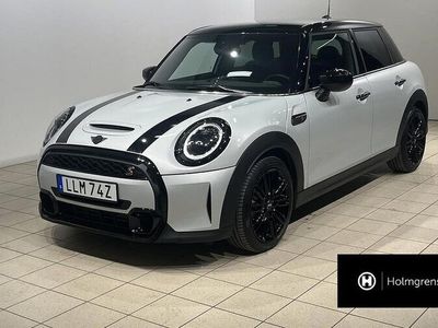 begagnad Mini Cooper S 5drs Experience Läder LED Backkamera 2023, Halvkombi