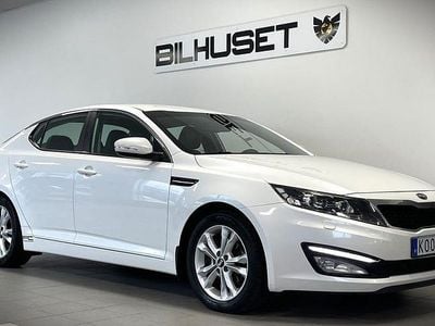 Begagnad Kia Optima Comfort 136 HK (100 kW) 2012 Vit Sedan