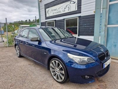 Blå Begagnad 2008 BMW 520 Sedan | 79 900 kr (Lite dyr)