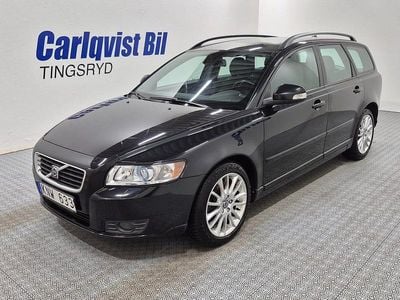 Begagnad Volvo V50 Momentum 136 HK (100 kW) 2010 Svart metallic Kombi