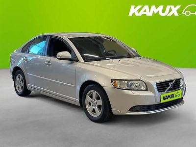 Silver/grå Begagnad 2010 Volvo S40 Momentum Sedan | 74 700 kr (Dyr)