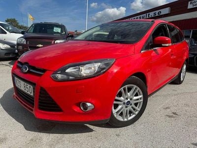 Röd Begagnad 2013 Ford Focus Titanium Kombi | 64 500 kr (Dyr)