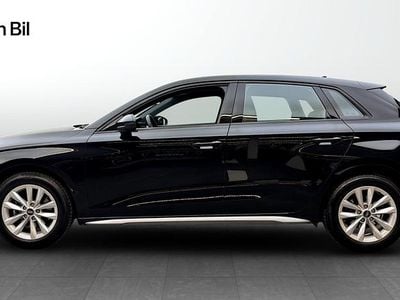 Brilliantsvart Begagnad 2023 Audi A3 Proline Sedan | 249 000 kr (Bra pris)