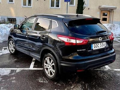 Begagnad Nissan Qashqai 360º 115 HK (84 kW) 2015 Svart metallic SUV