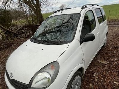 Toyota Yaris Verso