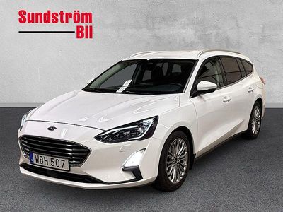Begagnad Ford Focus Titanium 120 HK (88 kW) 2018 Vit Kombi