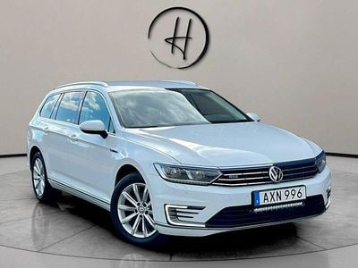 Vit Begagnad 2016 VW Passat GTE Kombi | 139 900 kr (Marknadspris)