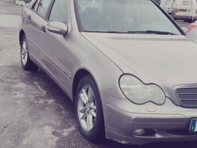 Mercedes C180