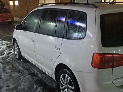 Begagnad VW Touran 150 HK (110 kW) 2012 Minibuss