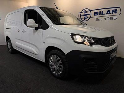 Vit Begagnad 2020 Peugeot Partner Minibuss | 169 000 kr (Marknadspris)