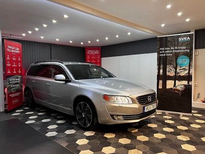 begagnad Volvo V70 D4 AWD Geartronic Momentum, Greyline 181hk DRAG