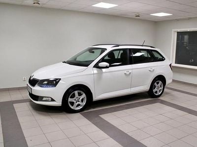 Begagnad Skoda Fabia Style 105 HK (77 kW) 2017 Vit Kombi