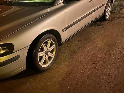 Begagnad 2004 Volvo V70 Kombi | 16 000 kr