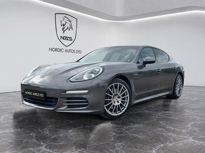 Porsche Panamera 4