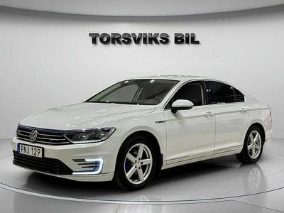 Vit Begagnad 2016 VW Passat GTE Sedan | 159 900 kr (Marknadspris)