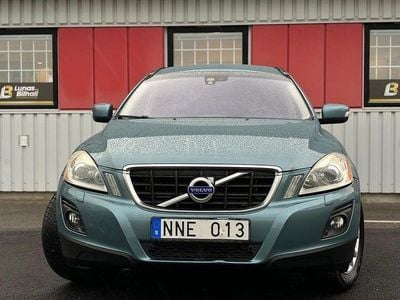 Blå Begagnad 2010 Volvo XC60 Momentum SUV | 89 900 kr (Marknadspris)