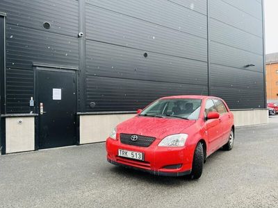 begagnad Toyota Corolla 5-dörrars 1.4 NY BESIKTAD Lågmil