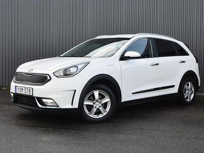 Vit Begagnad 2018 Kia Niro Advance SUV | 169 900 kr (Marknadspris)