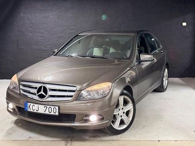 Silver Begagnad 2009 Mercedes C180 Avantgarde Sedan | 72 900 kr (Bra pris)