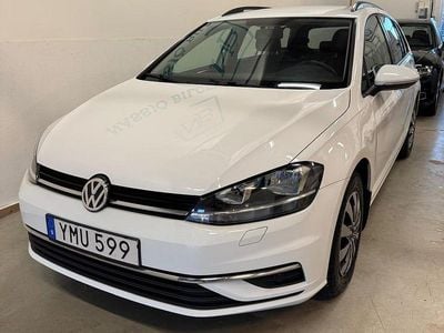 Vit Begagnad 2017 VW Golf VII Kombi | 134 900 kr (Marknadspris)