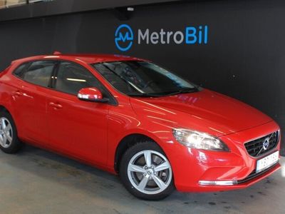 begagnad Volvo V40 T2 Kinetic Bensinvärmare VOC Euro 6 2016, Kombi