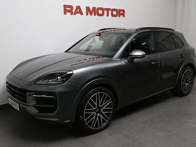 Begagnad Porsche Cayenne Sport 471 HK (346 kW) 2024 Grå SUV