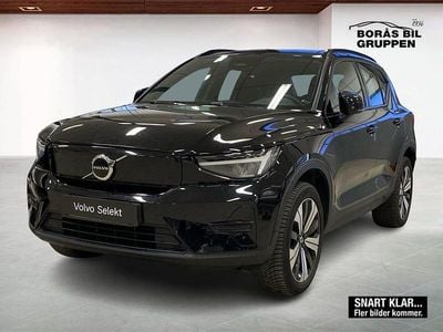 Svart Begagnad 2023 Volvo XC40 Core SUV | 319 000 kr
