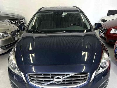 Begagnad Volvo V60 Momentum 163 HK (119 kW) 2011 Blå Kombi