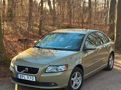 Grön Begagnad 2009 Volvo S40 Sedan | 30 000 kr (Dyr)