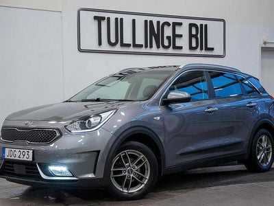 Grå Begagnad 2017 Kia Niro Advance SUV | 149 900 kr (Marknadspris)