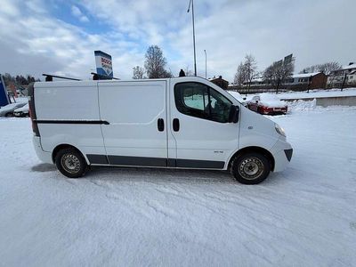 Vit Begagnad 2014 Nissan Primastar Minibuss | 69 000 kr