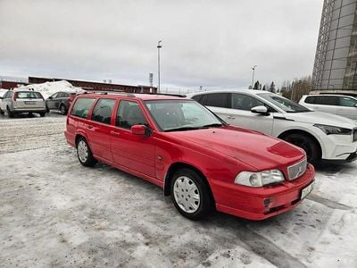 Begagnad 2000 Volvo V70 Kombi | 19 500 kr