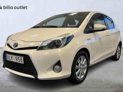 Begagnad Toyota Yaris Hybrid 2014 Vit Halvkombi
