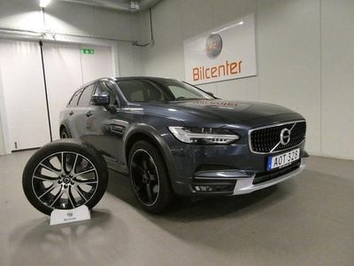 Begagnad Volvo V90 CC 190 HK (139 kW) 2018 Blå Kombi