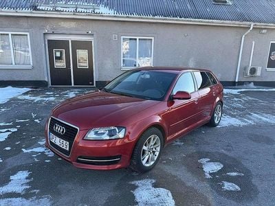 Begagnad Audi A3 Sportback Attraction 160 HK (117 kW) 2012 Röd Halvkombi