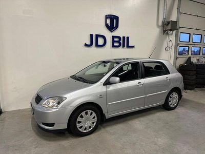 Silver Begagnad 2003 Toyota Corolla Halvkombi | 49 900 kr (Marknadspris)