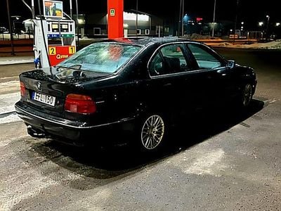 Begagnad 1999 BMW 520 Sedan | 23 000 kr