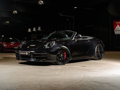 Begagnad Porsche 911 Carrera 4S Cabriolet 451 HK (331 kW) 2024 Svart Cab