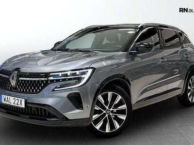 Grå Begagnad 2023 Renault Austral Techno SUV | 259 900 kr (Marknadspris)