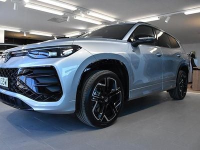 Silver Ny 2025 VW Tayron R-line Edition SUV | 598 100 kr (Marknadspris)