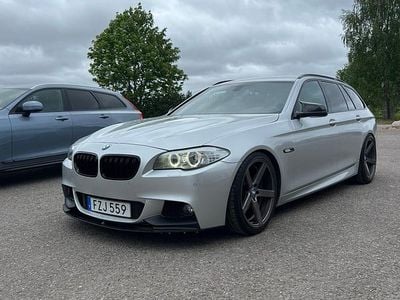 Silvermetallic Begagnad 2013 BMW 520 M Sport Kombi | 119 500 kr (Lite dyr)