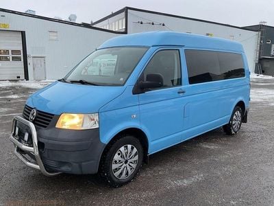 Begagnad VW Caravelle 131 HK (96 kW) 2009 Ljusblå Minibuss