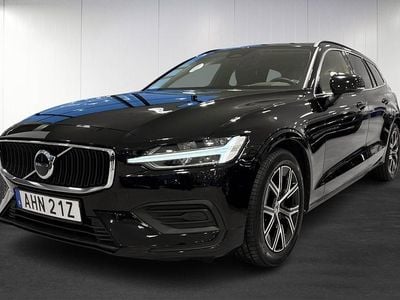 Begagnad Volvo V60 Core 197 HK (144 kW) 2022 Svart Kombi